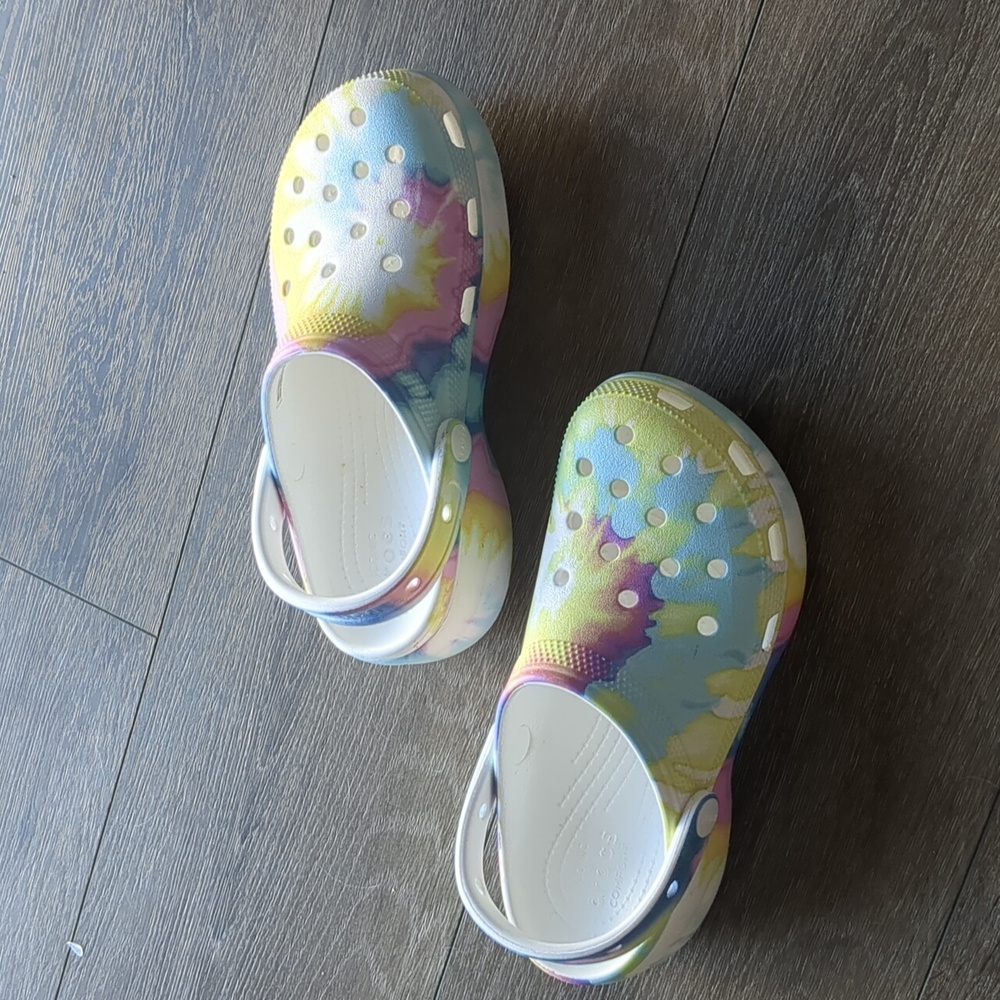 CROCS Crush Colorful Tie-Dye - Picture 2 of 4